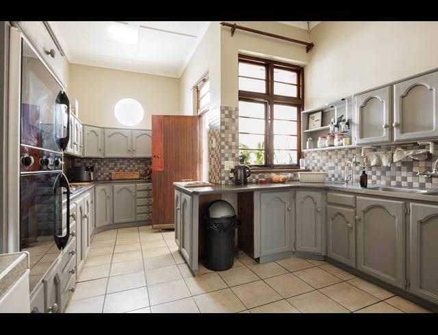 4 bed property to rent in WORCESTER CENTRAL